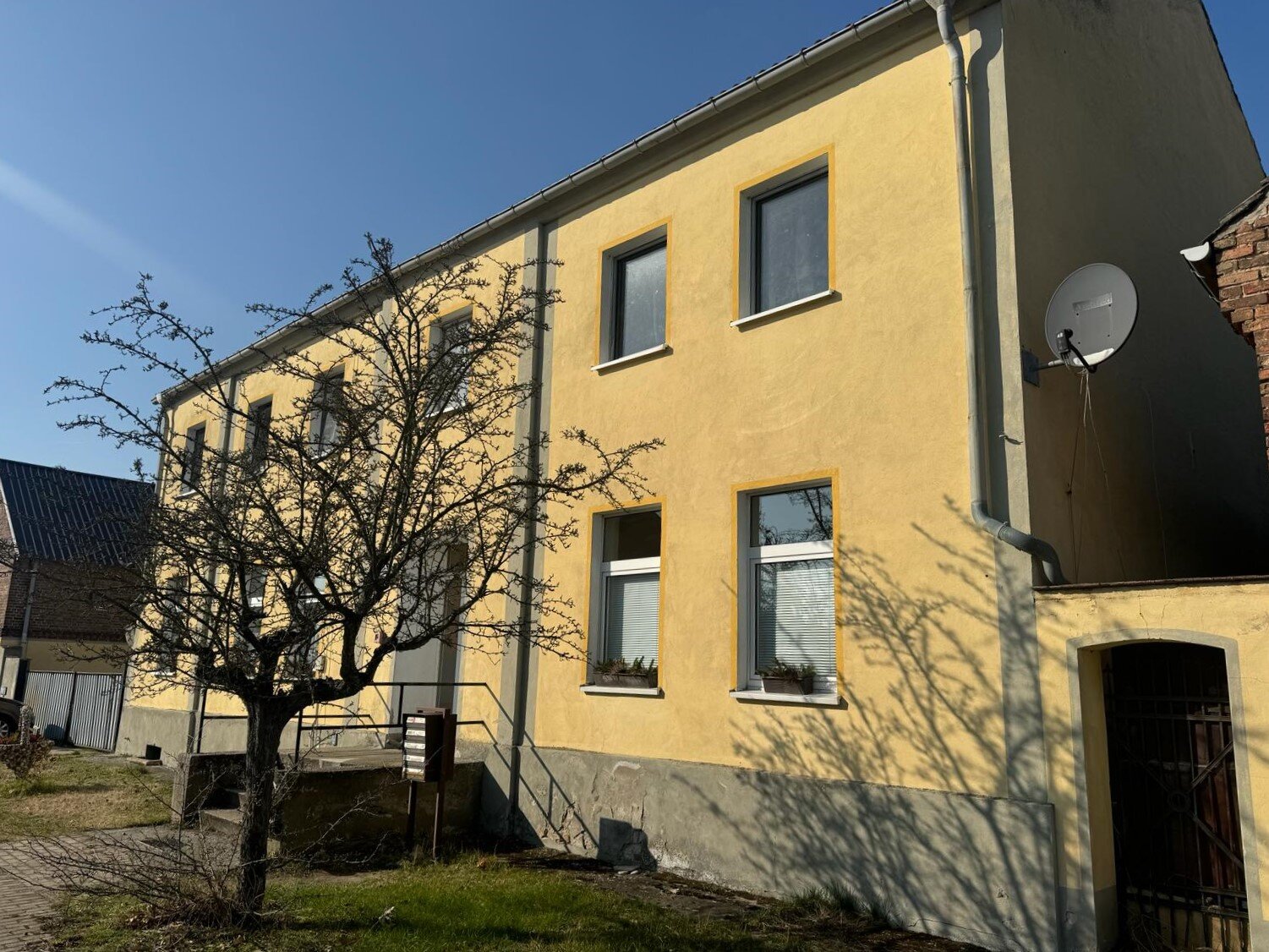 Mehrfamilienhaus zum Kauf 470.000 € 10 Zimmer 300 m²<br/>Wohnfläche 4.770 m²<br/>Grundstück Prützke Kloster Lehnin 14797