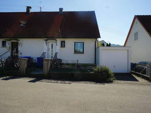 Doppelhaushälfte zum Kauf 199.000 € 4 Zimmer 84 m² 330 m² Grundstück Bisingen 72406