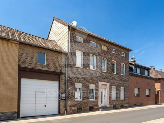 Mehrfamilienhaus zum Kauf 362.000 € 9 Zimmer 209,5 m² 693 m² Grundstück Friesheim Erftstadt / Friesheim 50374