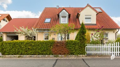Doppelhaushälfte zum Kauf 949.000 € 8 Zimmer 185 m² 310 m² Grundstück Büchenbach - West Erlangen 91056