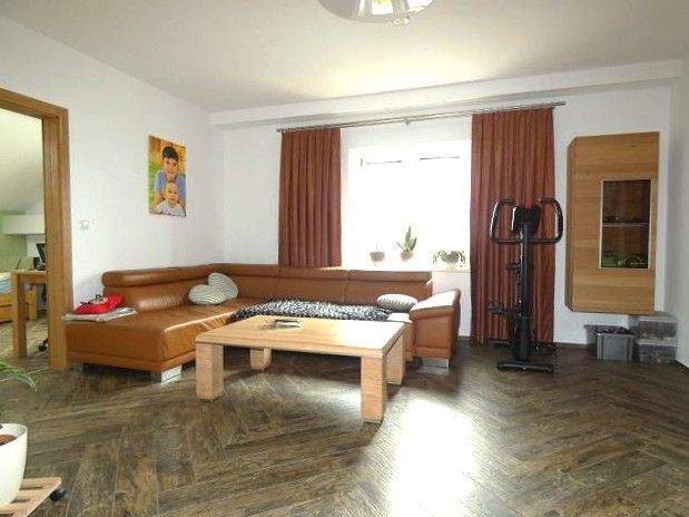 Immobilie in Lustadt - Besonders hochwertige Wohnung mit Hoffläche - Bild 2