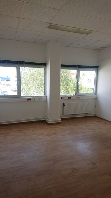 Halle/Industriefläche zur Miete 6,26 € 1.900 m² Lagerfläche Wr. Neudort 2355