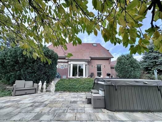 Einfamilienhaus zum Kauf 420.000 € 5 Zimmer 130 m² 1.117 m² Grundstück frei ab sofort Obergasse Niederlommatzsch Diera-Zehren 01665