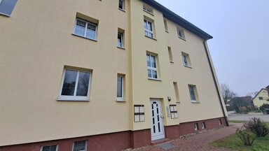 Wohnung zur Miete 643 € 3 Zimmer 73 m² EG Hoyersdorfer Straße 2 Kochstedt 150 Dessau 06847