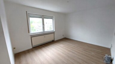 Wohnung zur Miete 790 € 3 Zimmer 103,5 m² 2. Geschoss frei ab sofort Elchstraße 24 Rothenstadt Weiden in der Oberpfalz 92637