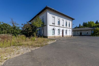 Mehrfamilienhaus zum Kauf 495.000 € 7 Zimmer 302 m² 655 m² Grundstück Schlachthof Amberg 92224