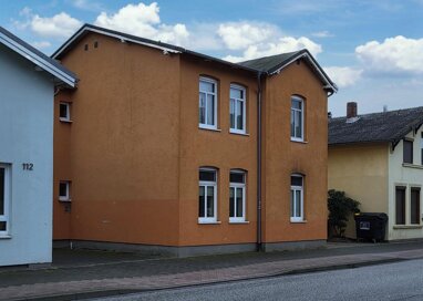 Haus zum Kauf 299.000 € 4 Zimmer 108 m² 183 m² Grundstück Flamweg 110 Wahlbezirk 02 Elmshorn 25335