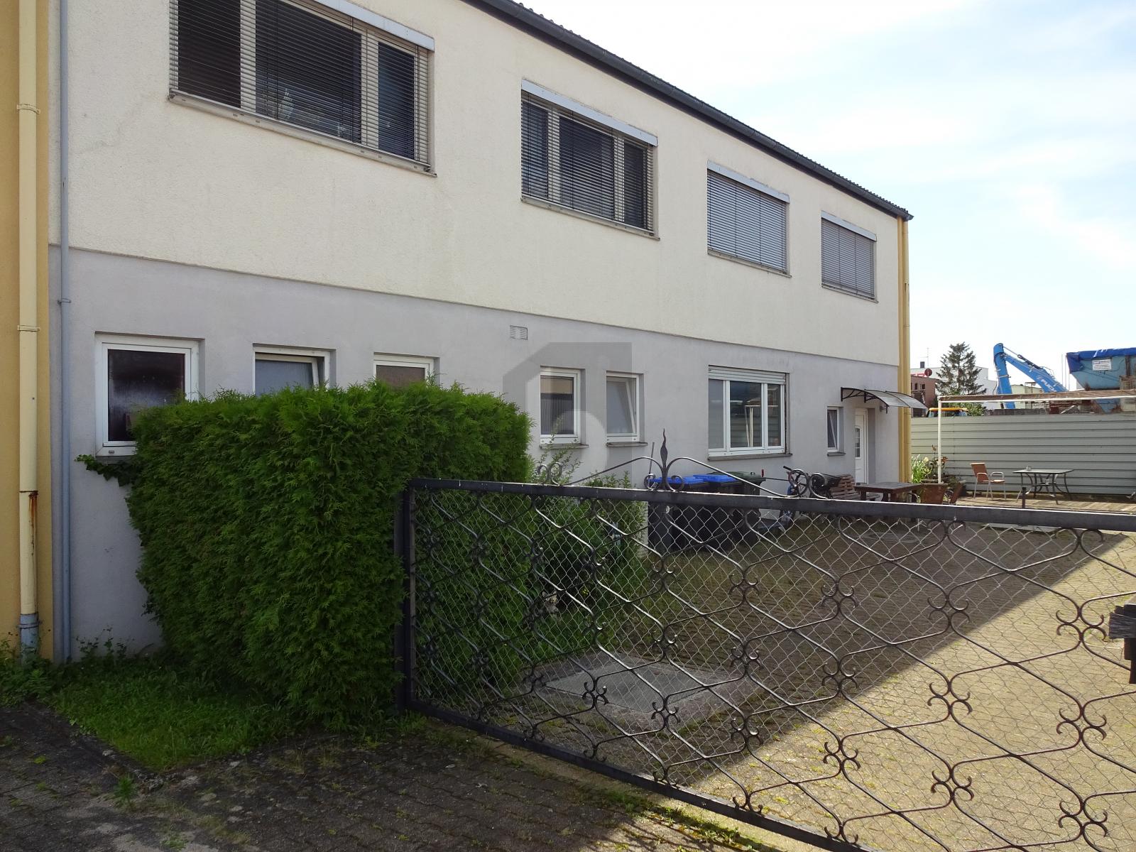 Wohn- und Geschäftshaus zum Kauf 620.000 € 11 Zimmer 321 m²<br/>Fläche 852 m²<br/>Grundstück Rutesheim Rutesheim 71277
