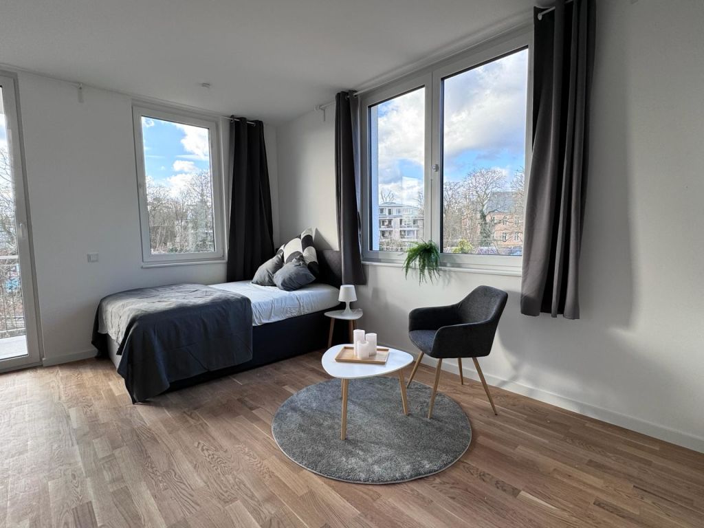 Wohnung zur Miete Wohnen auf Zeit 1.145 € 2 Zimmer 30 m²<br/>Wohnfläche 01.05.2025<br/>Verfügbarkeit Crailsheimer Straße Steglitz Berlin 12247