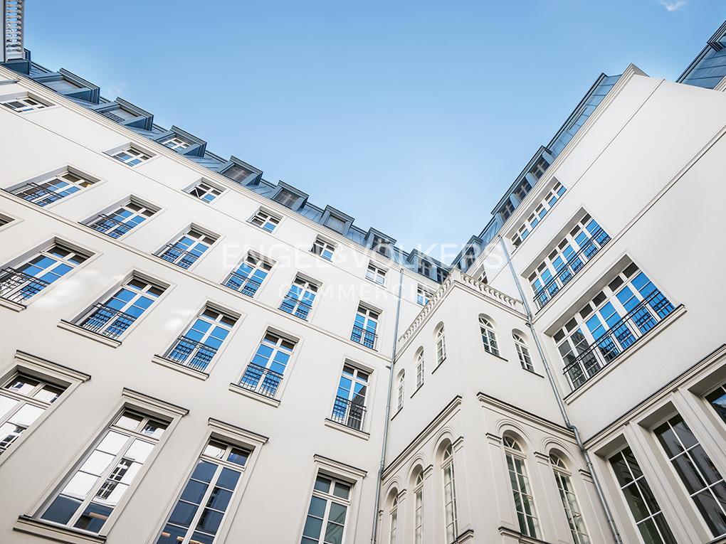 Büro-/Praxisfläche zur Miete 34 € 466 m²<br/>Bürofläche ab 466 m²<br/>Teilbarkeit Mitte Berlin 10117