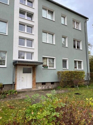 Wohnung zur Miete 450 € 3 Zimmer 69,1 m² 2. Geschoss Schwedter Straße 24 b Zentrum Schwedt 16303