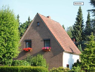 Haus zum Kauf Zwangsversteigerung 6.000 € 277 m² 416 m² Grundstück Gottstreu Oberweser 34399