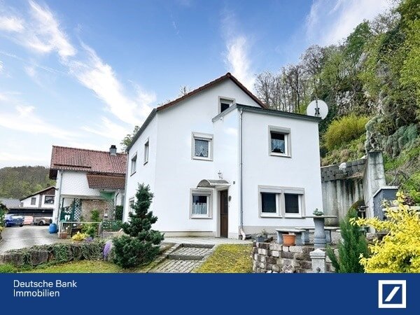 Einfamilienhaus zum Kauf 310.000 € 5 Zimmer 139 m²<br/>Wohnfläche 856 m²<br/>Grundstück ab sofort<br/>Verfügbarkeit Konstein Wellheim 91809