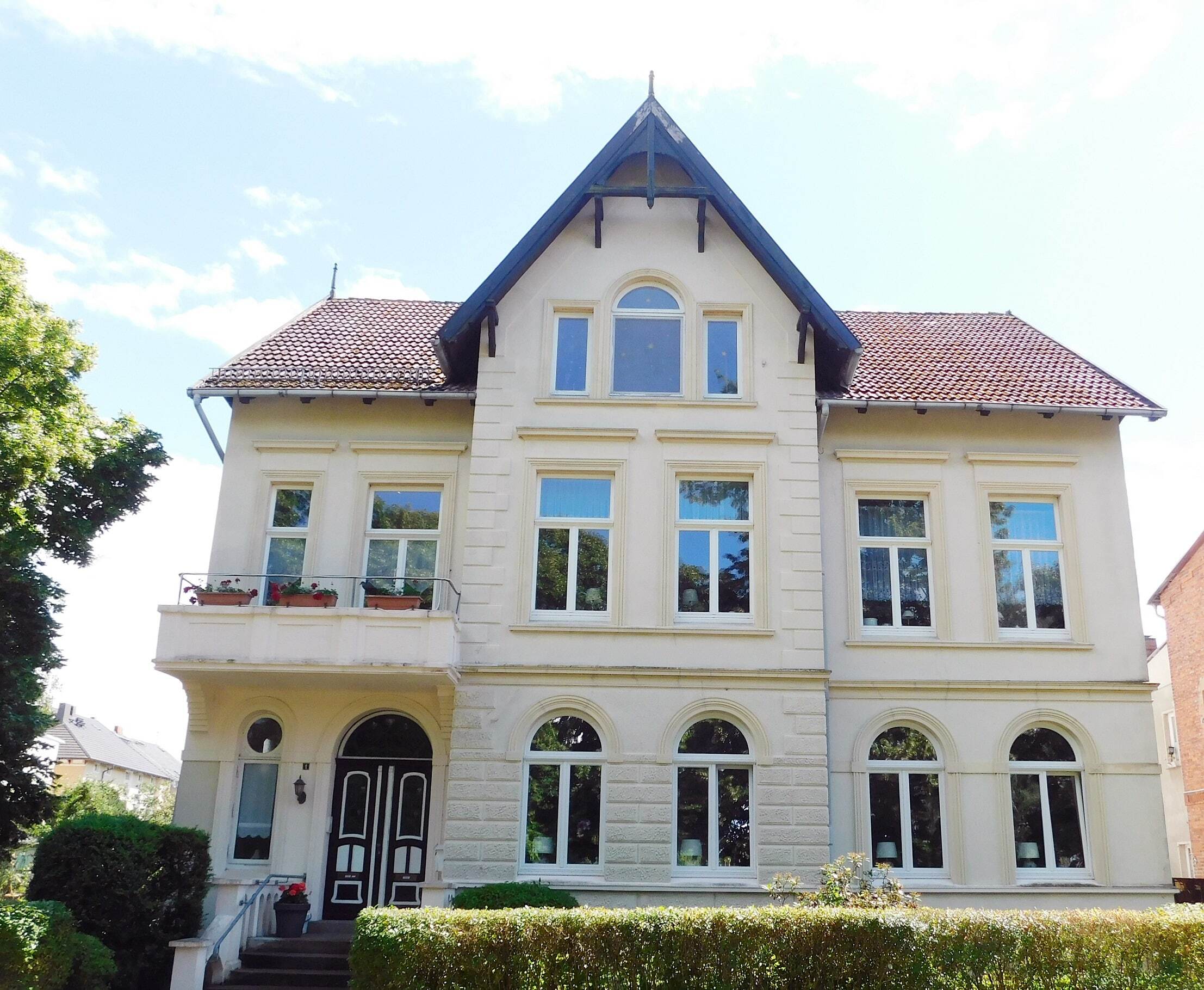 Stadthaus zum Kauf 450.000 € 12 Zimmer 330 m²<br/>Wohnfläche 1.373 m²<br/>Grundstück Parchim Parchim 19370