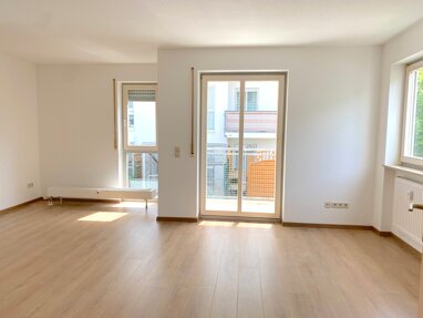 Wohnung zur Miete 311 € 2 Zimmer 68 m² Erdgeschoss Meerane Meerane 08393