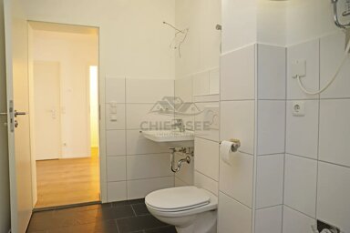 Wohnung zur Miete 700 € 3 Zimmer 67 m² frei ab sofort Breslauer Straße Traunreut Traunreut 83301