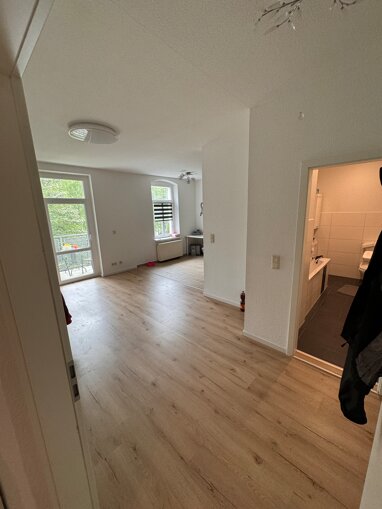 Wohnung zur Miete 600 € 4 Zimmer 100 m² 3. Geschoss frei ab 01.08.2024 Lutherviertel 221 Chemnitz 09126