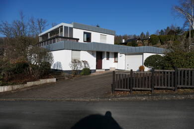 Haus zum Kauf 235.000 € 5 Zimmer 145 m² 1.106 m² Grundstück frei ab sofort Allenbach Hilchenbach 57271