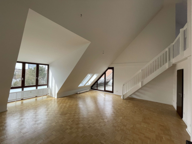 Wohnung zur Miete 900 € 4,5 Zimmer 126 m² Robert-Stolz-Str. 31 Mörsenbroich Düsseldorf 40470