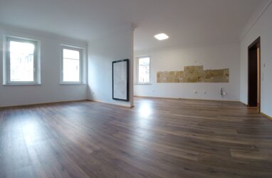 Wohnung zur Miete 400 € 3 Zimmer 90 m² Erdgeschoss Döbeln Döbeln 04720