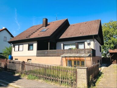 Einfamilienhaus zum Kauf 355.000 € 8 Zimmer 230 m² 794 m² Grundstück Haßfurt Haßfurt 97437