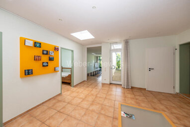 Haus zum Kauf 549.000 € 13 Zimmer 166,3 m² 836 m² Grundstück Oberwennerscheid Neunkirchen-Seelscheid 53819