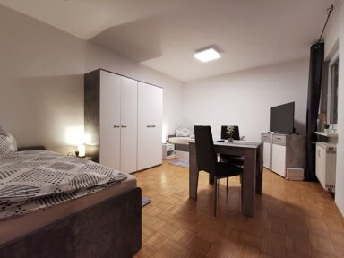 Wohnung zur Miete Wohnen auf Zeit 1.015 € 1 Zimmer 35 m² frei ab 01.01.2025 Holsteiner Straße Westerhüsener Park Magdeburg 39122