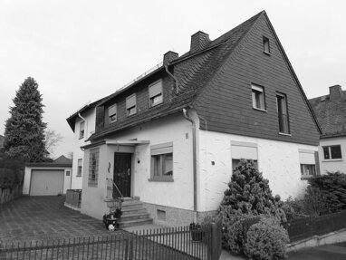 Mehrfamilienhaus zum Kauf 299.000 € 7 Zimmer 220 m² 670 m² Grundstück Hasselbach Weilrod 61276