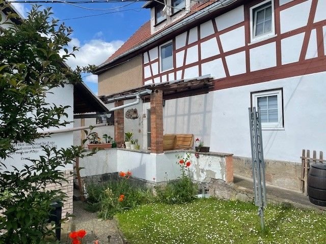 Mehrfamilienhaus zum Kauf 89.000 € 185 m²<br/>Wohnfläche 777 m²<br/>Grundstück Engerda Uhlstädt-Kirchhasel 07407