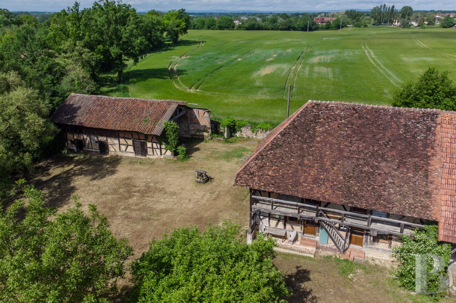 Bauernhaus zum Kauf 295.000 € 5 Zimmer 370 m²<br/>Wohnfläche 3.438 m²<br/>Grundstück Louhans 71500