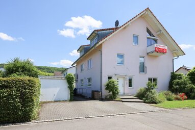 Doppelhaushälfte zum Kauf 698.000 € 5 Zimmer 197 m² 291 m² Grundstück frei ab sofort Haltingen Weil am Rhein 79576