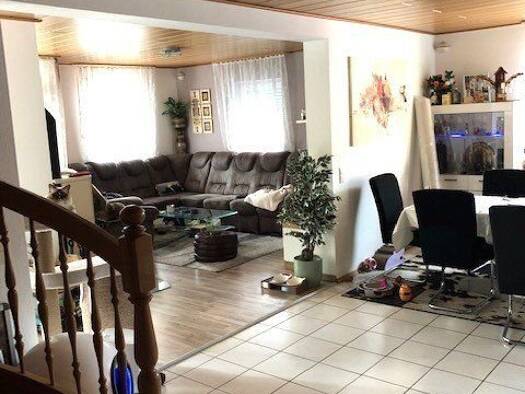 Wohnung zum Kauf 589.000 € 5 Zimmer 160 m² Höchberg 97204