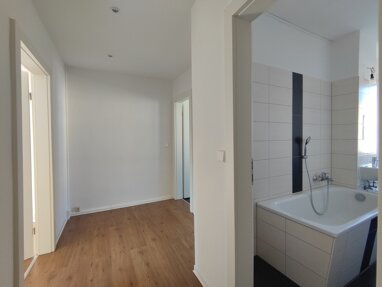 Wohnung zur Miete 308 € 2 Zimmer 46,6 m² 2. Geschoss Pulvermühlenweg 33 Zwenkau Zwenkau 04442