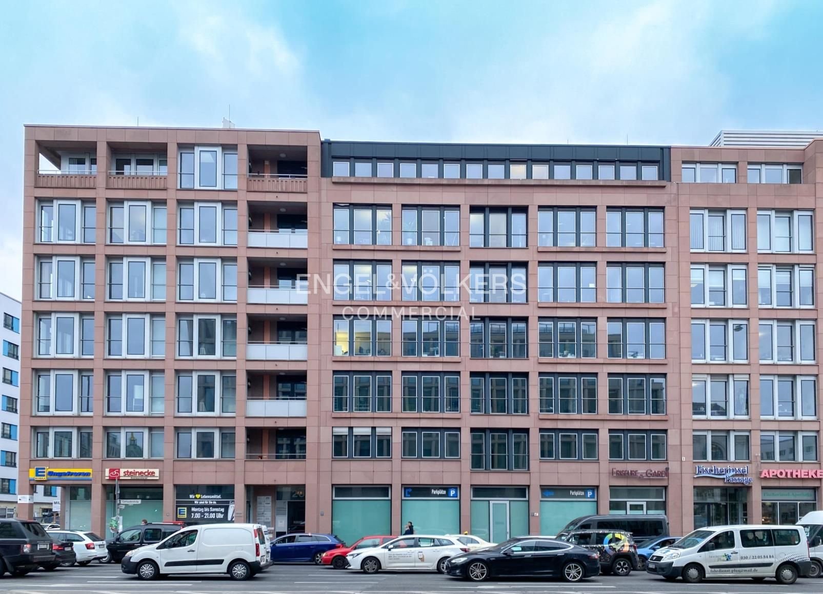 Büro-/Praxisfläche zur Miete 28 € 1.387,6 m²<br/>Bürofläche ab 192 m²<br/>Teilbarkeit Mitte Berlin 10179