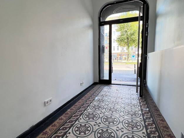 Laden zur Miete 999 € 10,5 m² Verkaufsfläche Warschauer Straße 16 Friedrichshain Berlin 10243