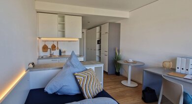 Wohnung zur Miete 847 € 2 Zimmer 39,6 m² 3. Geschoss frei ab 01.03.2025 Altenhöferallee 30 Kalbach-Riedberg Frankfurt am Main 60438