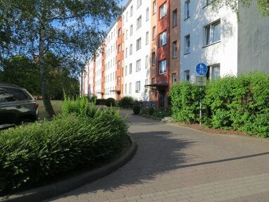 Wohnung zum Kauf Provisionsfrei 80.000 € 3 Zimmer Fr.-Wolf-Str. 80 Knieper West Stralsund 18435