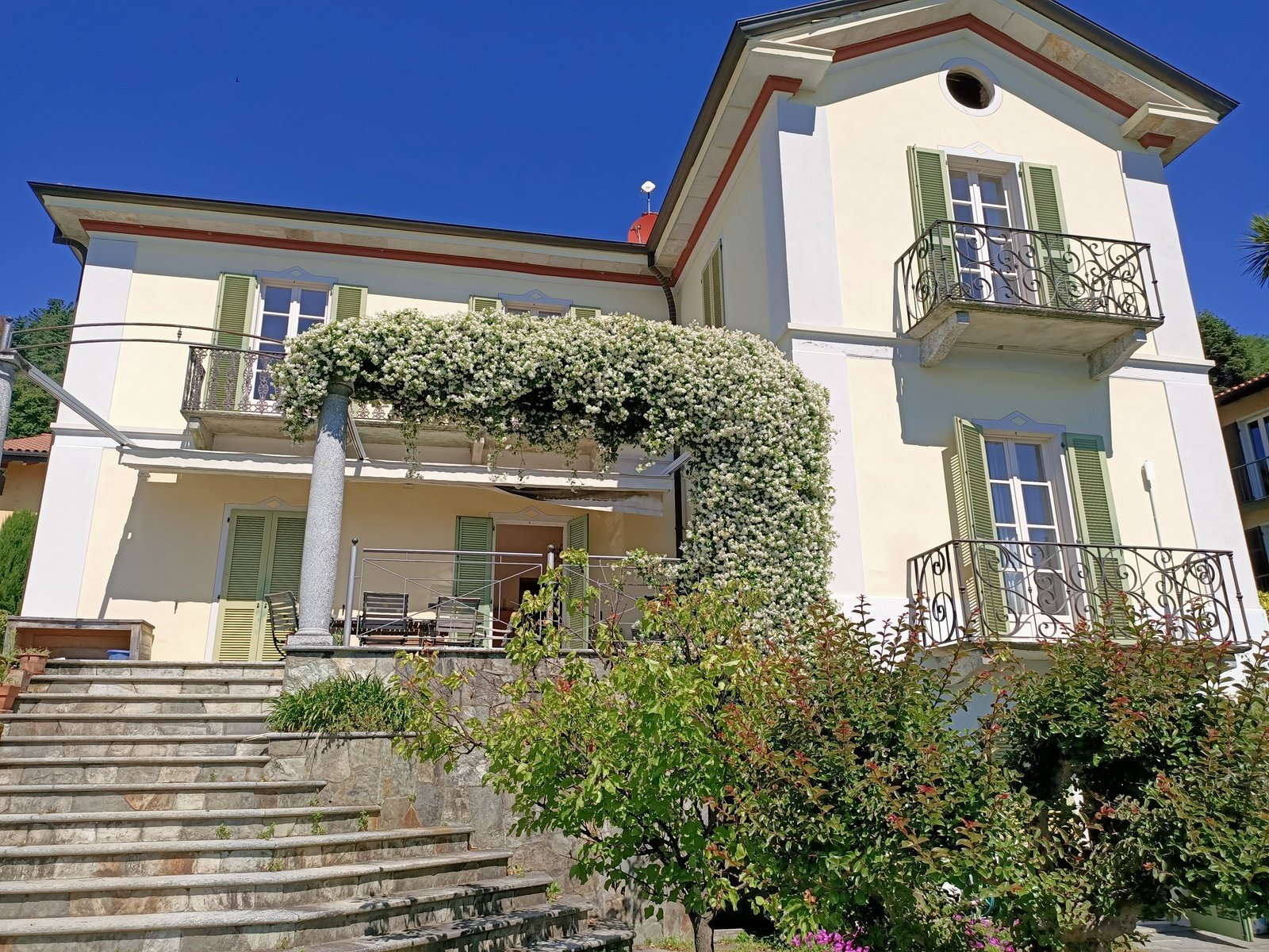 Villa zum Kauf 1.800.000 € 1.290 Zimmer 248 m² Ghiffa