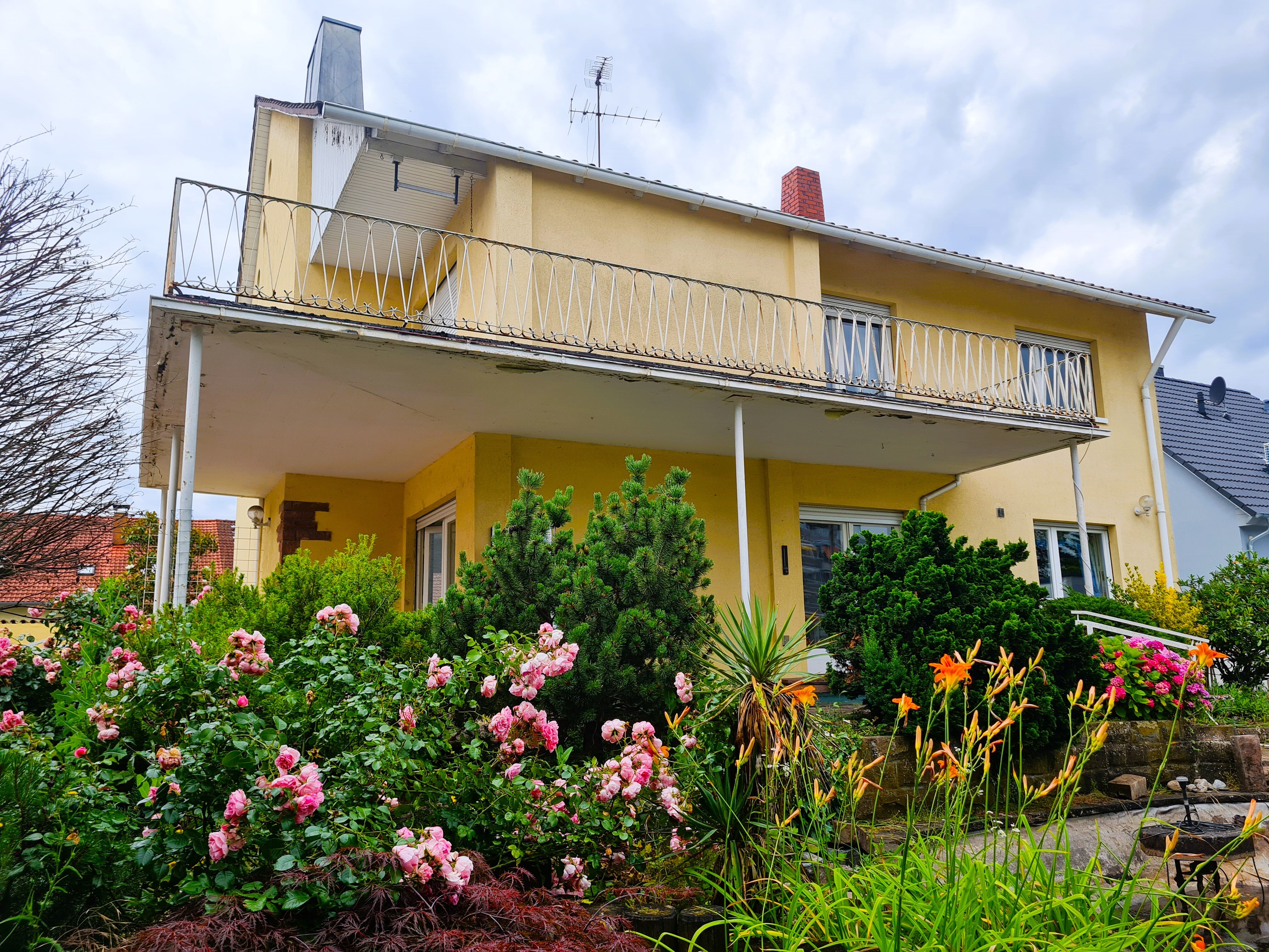 Einfamilienhaus zum Kauf 590.000 € 7 Zimmer 197,5 m²<br/>Wohnfläche 1.292 m²<br/>Grundstück Oberhausen Oberhausen-Rheinhausen 68794
