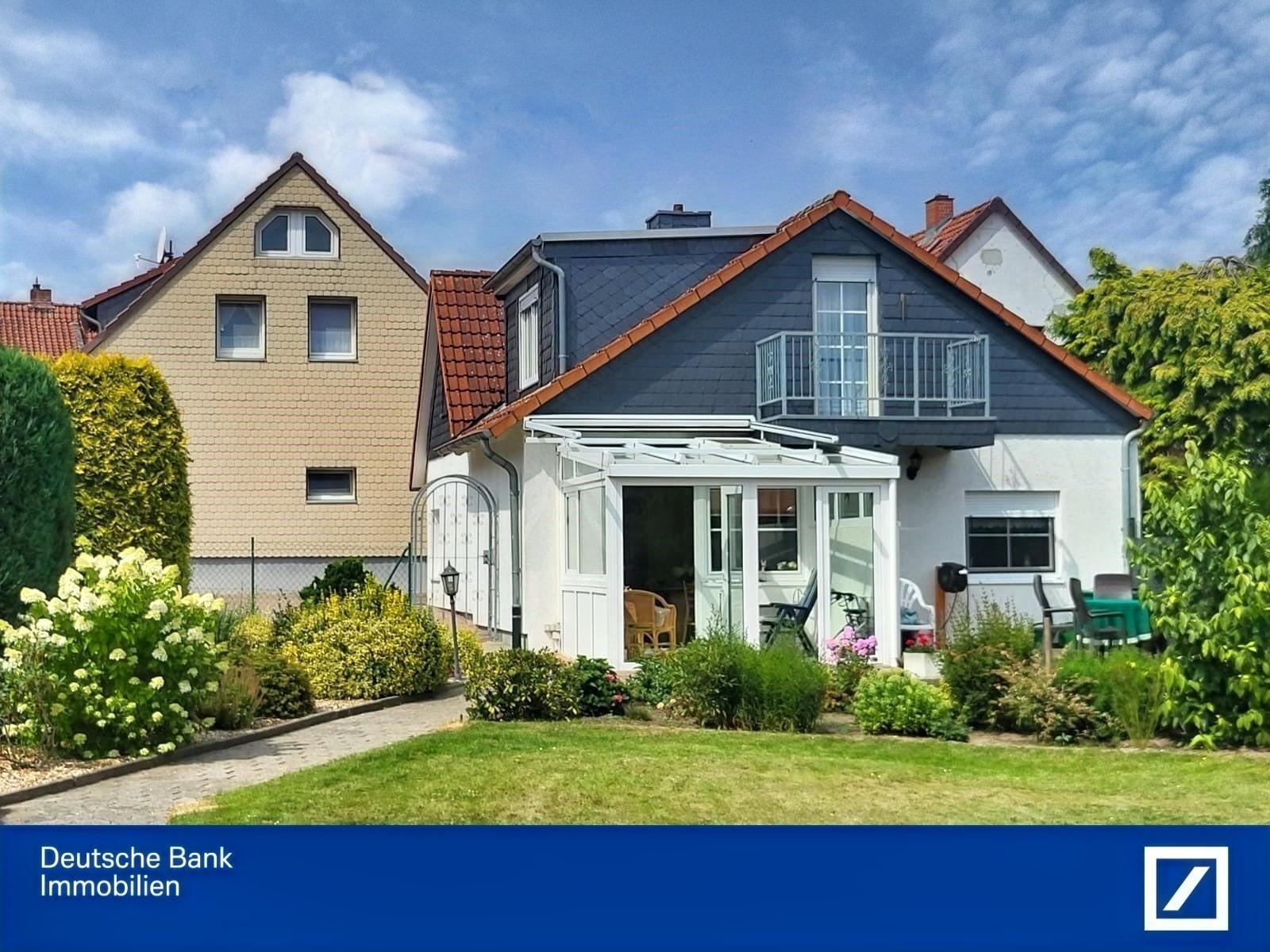 Mehrfamilienhaus zum Kauf 440.000 € 9 Zimmer 250 m²<br/>Wohnfläche 1.259 m²<br/>Grundstück Bevenrode Braunschweig 38110