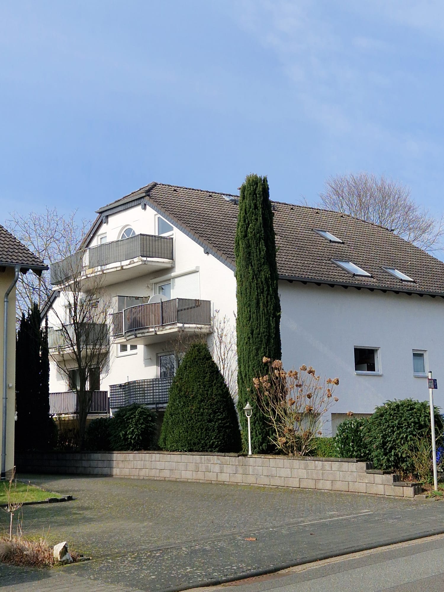 Wohnung zum Kauf Provisionsfrei 187.000 € 3 Zimmer 71 m²<br/>Wohnfläche 2. Stock<br/>Geschoss Heimbach-Weis Neuwied 56566