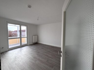 Wohnung zur Miete 352 € 2 Zimmer 51,8 m² 3. Geschoss Weinbergstraße 9 Wohnkomplex 5 Eisenhüttenstadt 15890