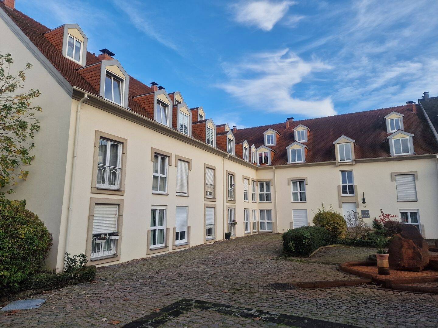 Immobilie in Saarlouis - Moderne 1-Zimmer-Wohnung in Beaumarais, Saarlouis - Bild 1