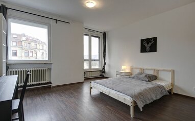 Wohnung zur Miete Wohnen auf Zeit 685 € 4 Zimmer 21,5 m² frei ab 06.05.2024 König-Karl-Straße 84 Cannstatt - Mitte Stuttgart 70372