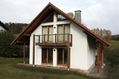 Einfamilienhaus zum Kauf provisionsfrei 299.900 € 6 Zimmer 162 m² 879 m² Grundstück Quellenring 4a Flörsbach Flörsbachtal 63639