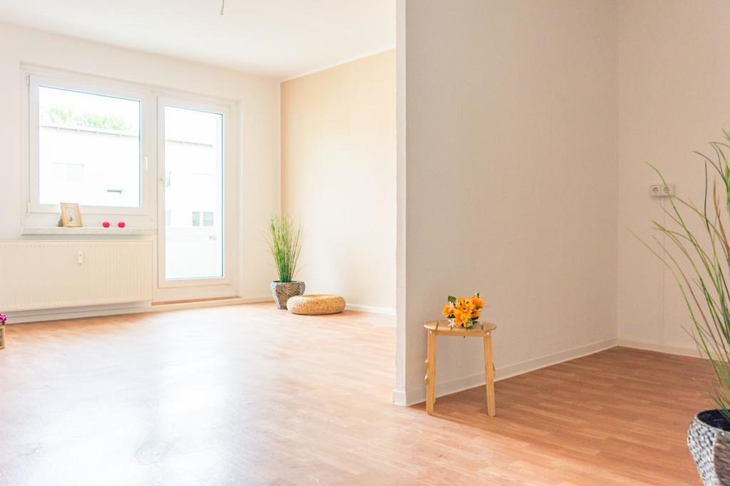 Wohnung zur Miete 358 € 4 Zimmer 68,9 m²<br/>Wohnfläche 1. Stock<br/>Geschoss Johannes-Dick-Str. 29 Hutholz 642 Chemnitz 09123