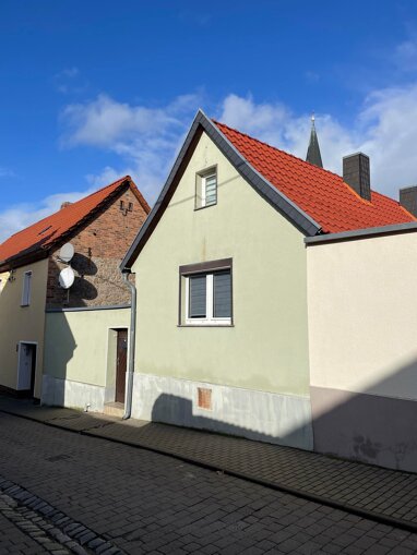 Einfamilienhaus zum Kauf 36.000 € 4 Zimmer 80 m² 279 m² Grundstück Schackstedt Aschersleben 06449