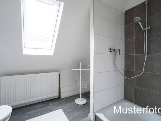 Wohnung zum Kauf 93.000 € 2 Zimmer 59 m² Eilenburg 04838