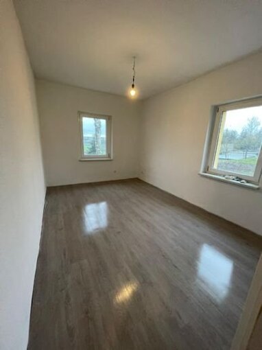 Wohnung zur Miete 275 € 2 Zimmer 50 m² Erdgeschoss frei ab sofort Frömmstedter Straße 15 Bilzingsleben 06578