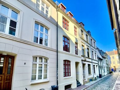 Mehrfamilienhaus zum Kauf 399.000 € 5 Zimmer 140 m² 75 m² Grundstück Blüffelstr. 10 Altstadt Wismar 23966